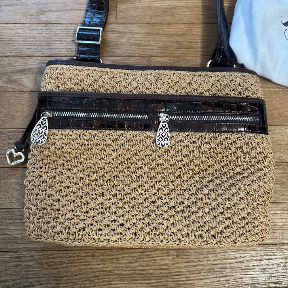 Brighton Straw Crossbody Bag Brown Faux Croc Leather Trim Heart Accents Boho Y2K - Picture 4 of 11